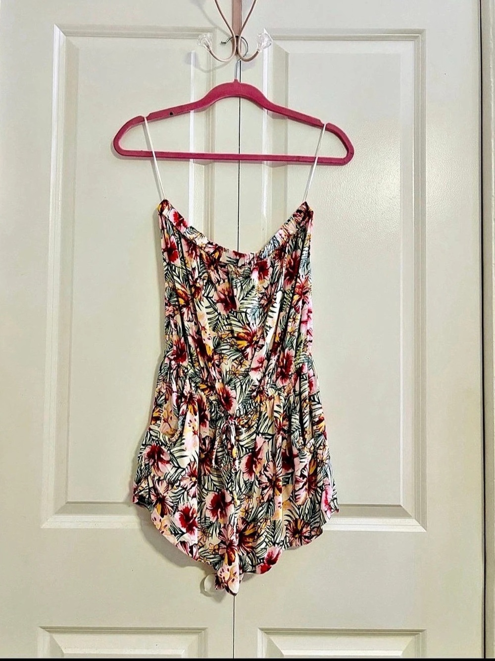 ANGIE Floral Romper in Pink & Black Size Medium
